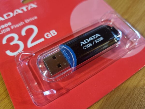 Video on 32GB USB stick